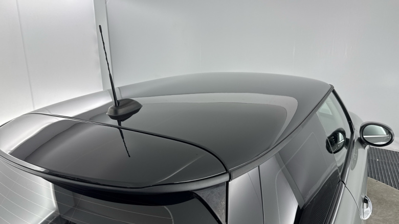 MINI Hatchback 1.5 Cooper Classic 3dr Petrol Hatchback